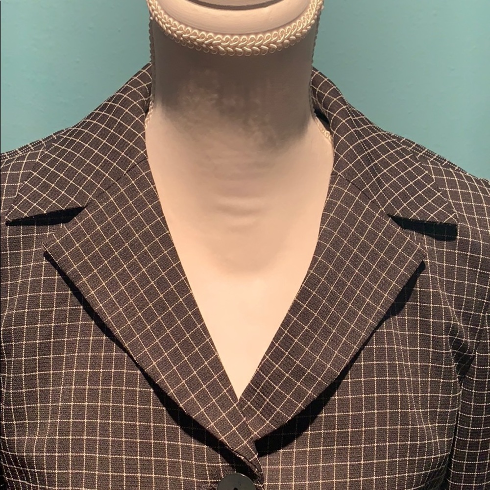 Georgiou Studio 2piece suit size 6 - Picture 6 of 8